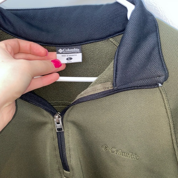 Columbia Quarter Zip - Picture 3 of 5